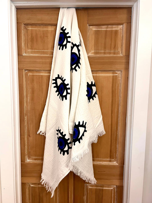 Bright Eyes Sarong Towel: Neutral Cobalt Eye